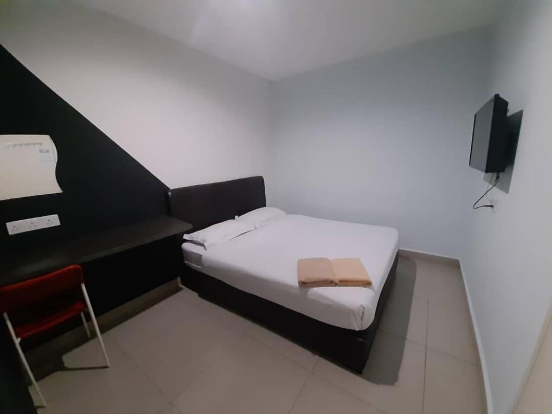 Hotel Zamburger Kota Damansara Ngoại thất bức ảnh