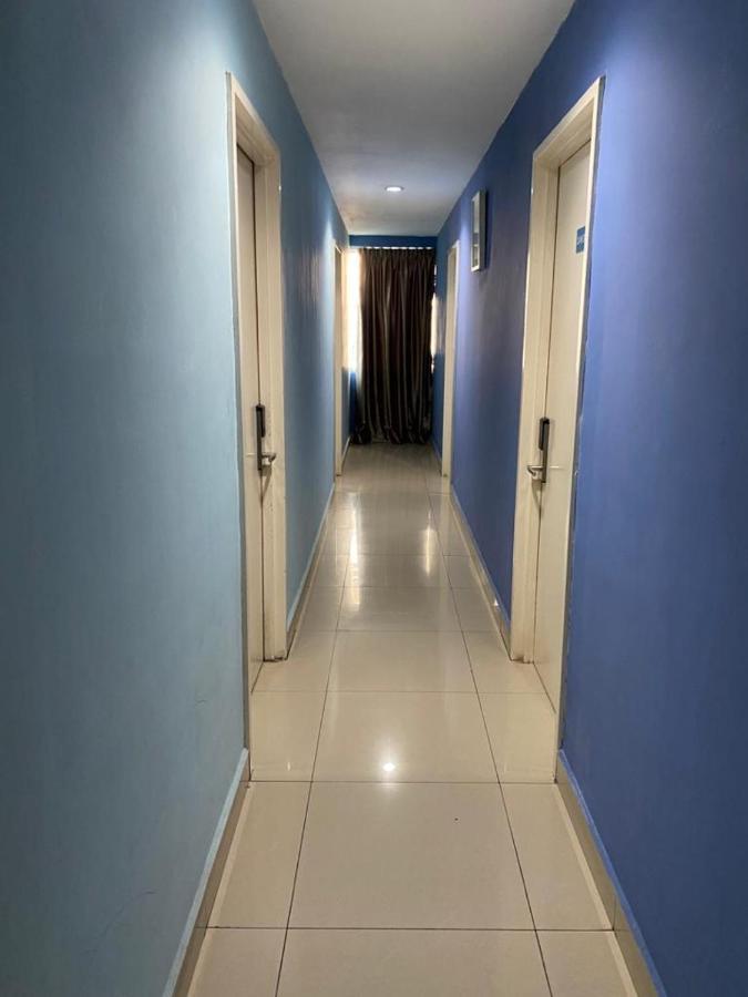 Hotel Zamburger Kota Damansara Ngoại thất bức ảnh