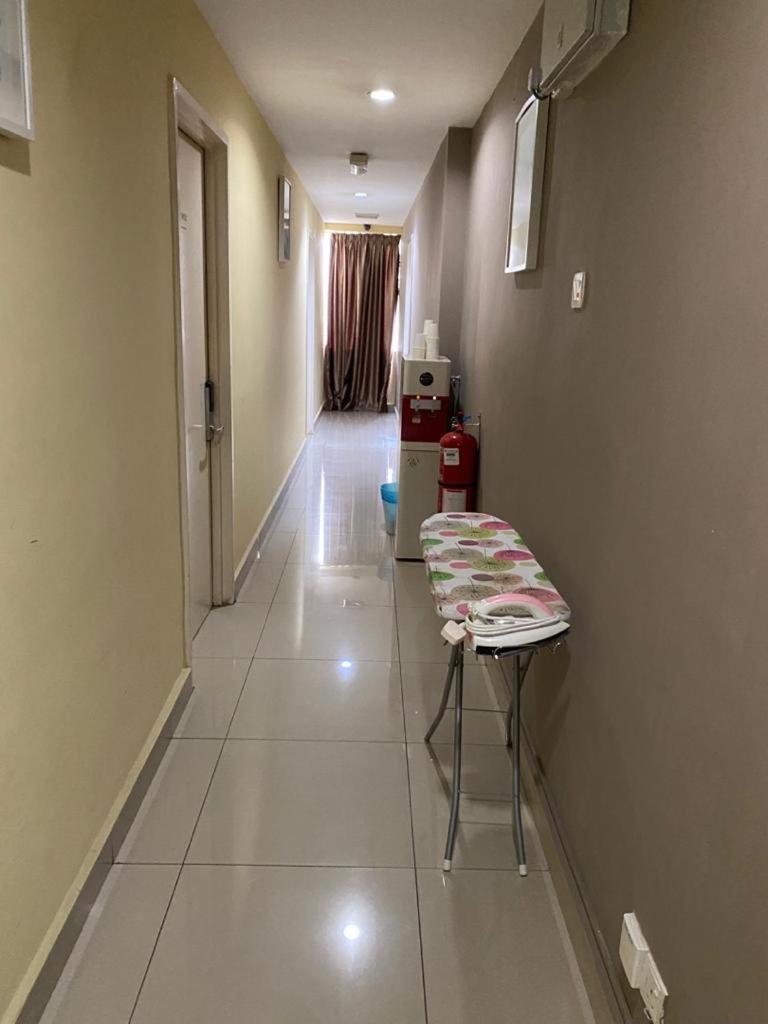 Hotel Zamburger Kota Damansara Ngoại thất bức ảnh